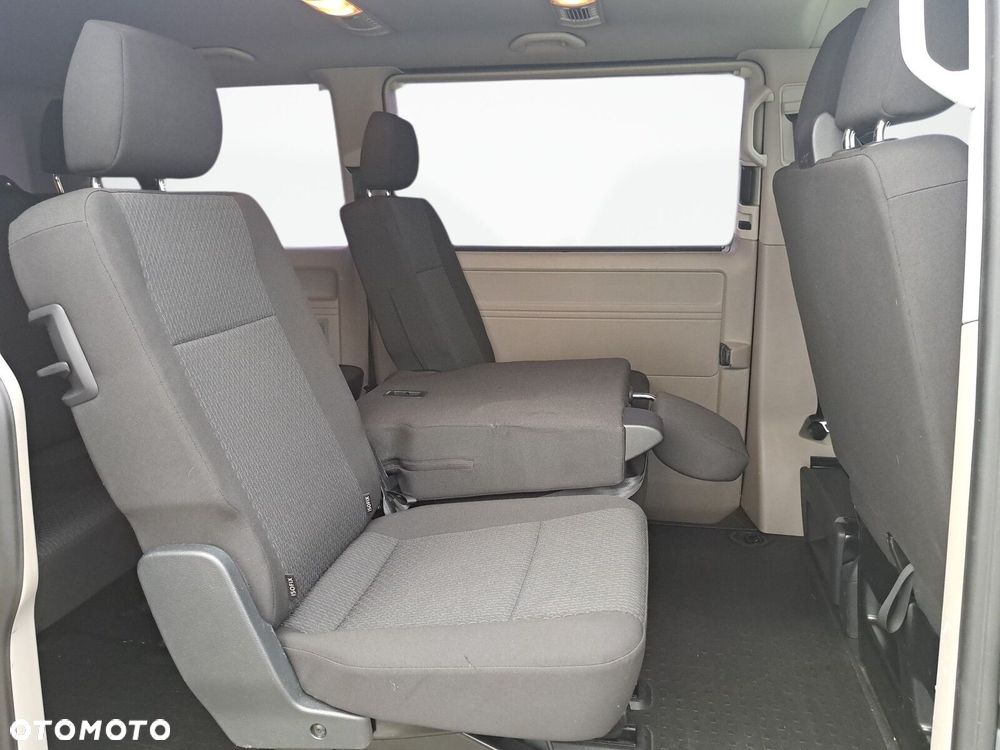 Volkswagen Caravelle 2.0 TDI L1 Trendline 4Motion - 28