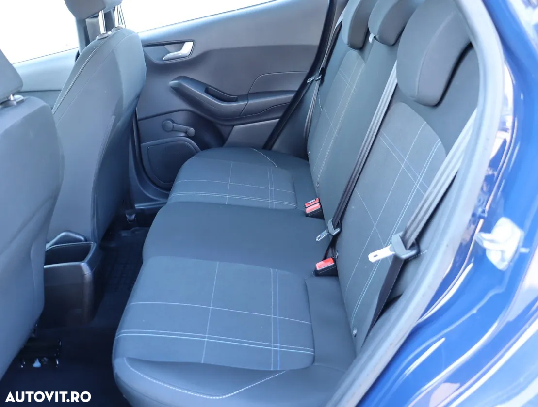 Ford Fiesta - 9
