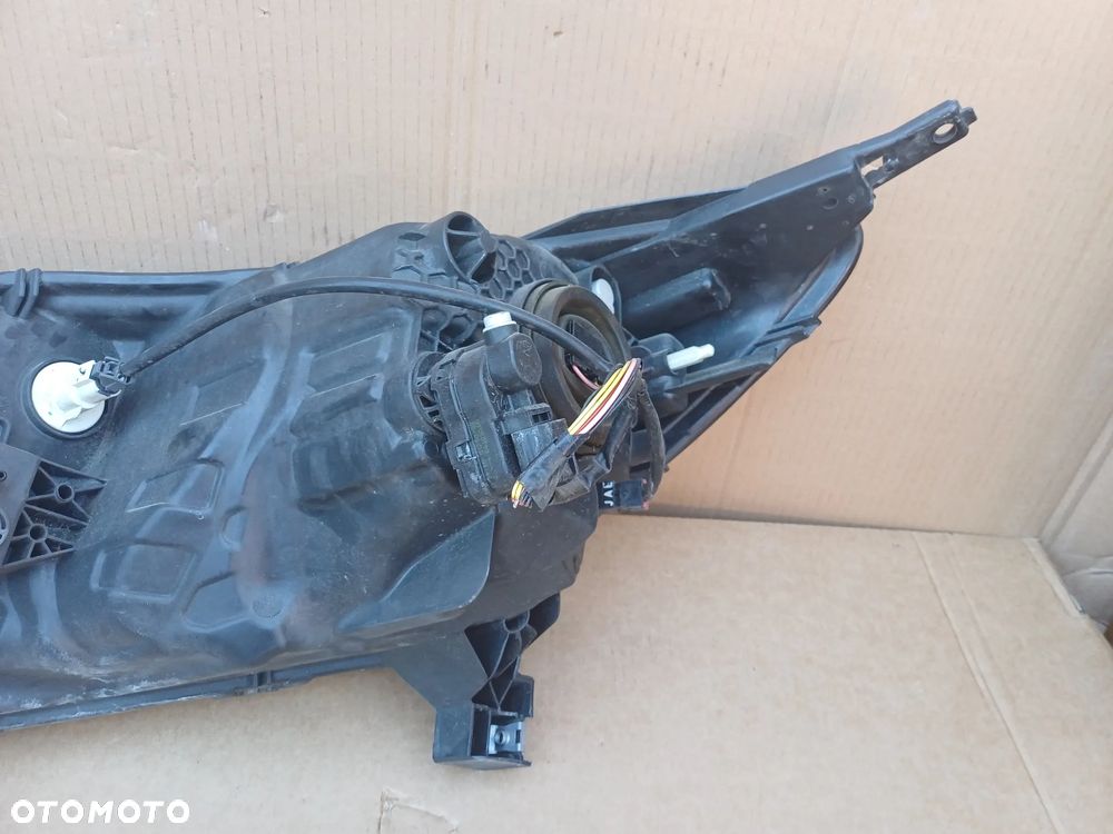 Nissan Note II E12 lampa prawy przod Europa - 14