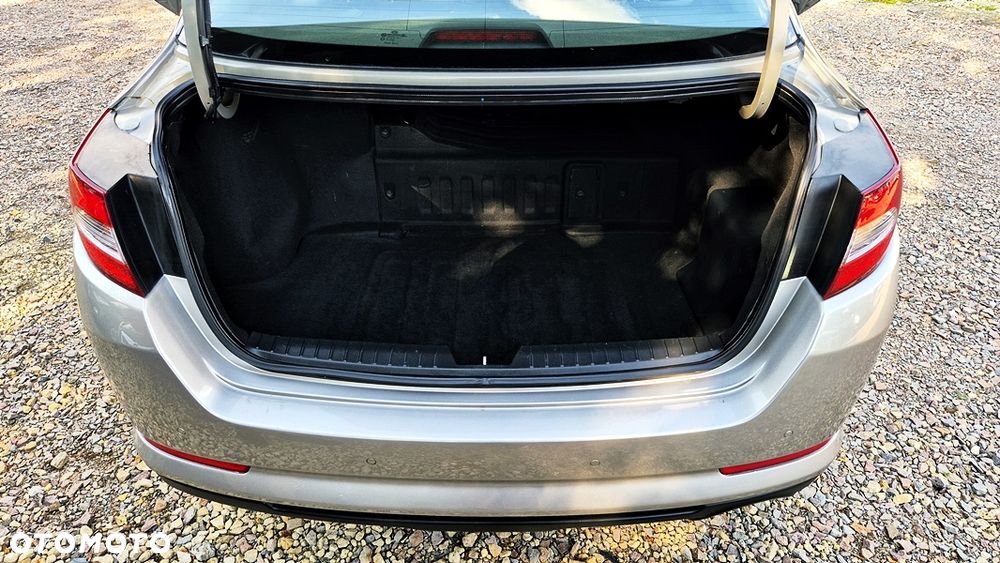 Kia Optima 2.0 CVVT Spirit - 36