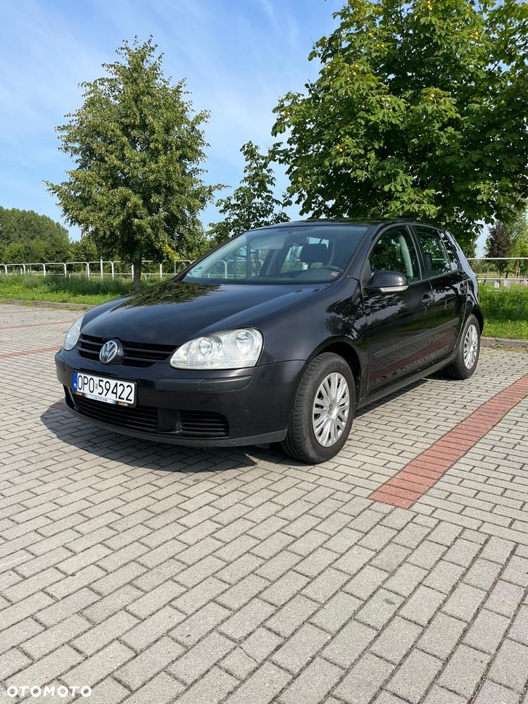 Volkswagen Golf - 1