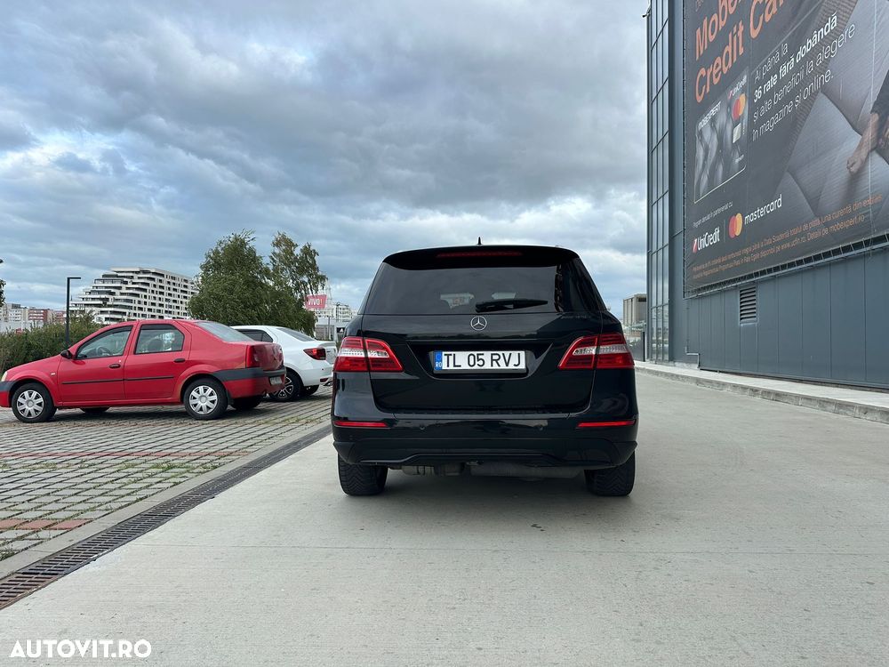 Mercedes-Benz ML 350 BlueTec 4MATIC Aut - 24