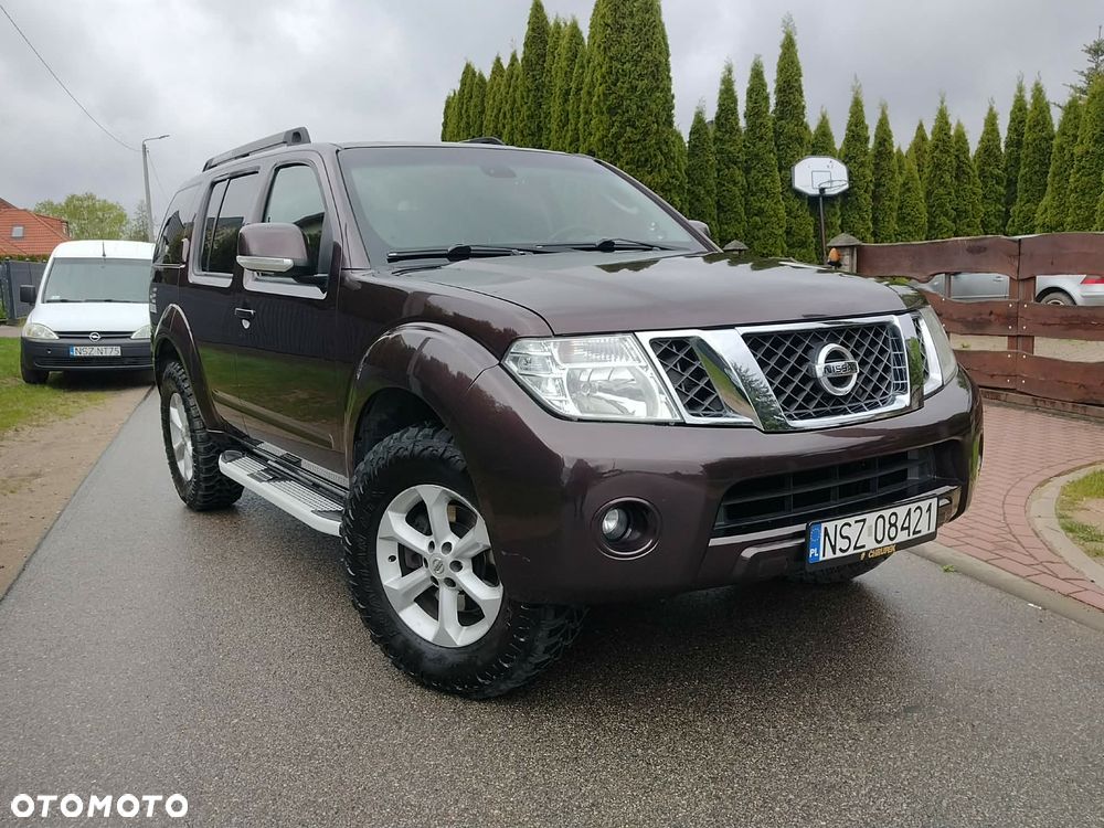 Nissan Pathfinder 2.5 DCi LE - 1