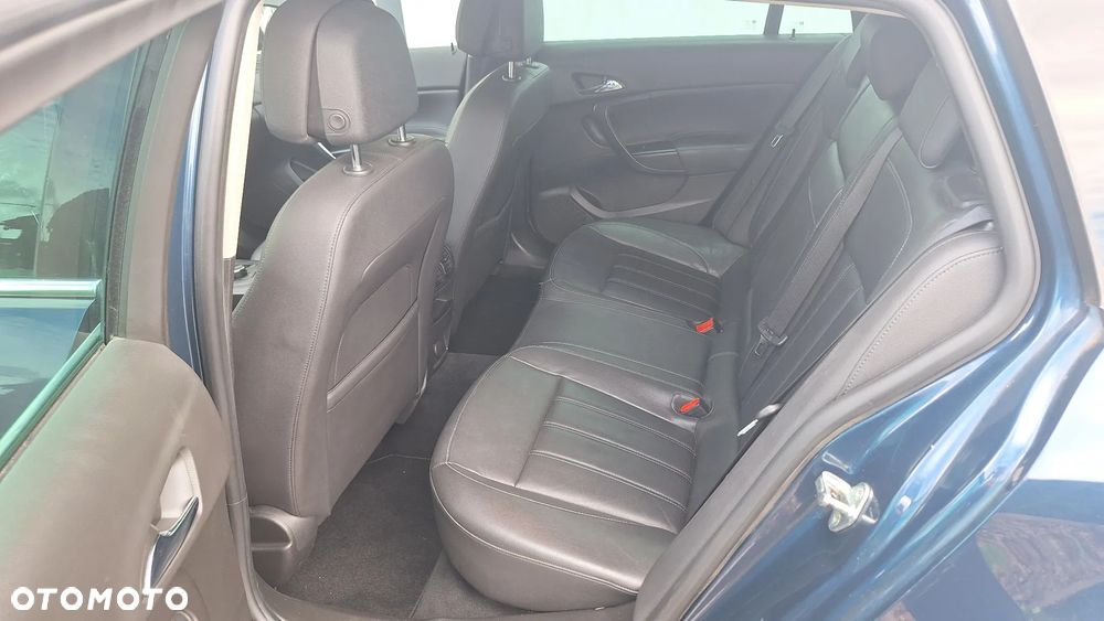 Opel Insignia 1.6 Turbo Sports Tourer - 10