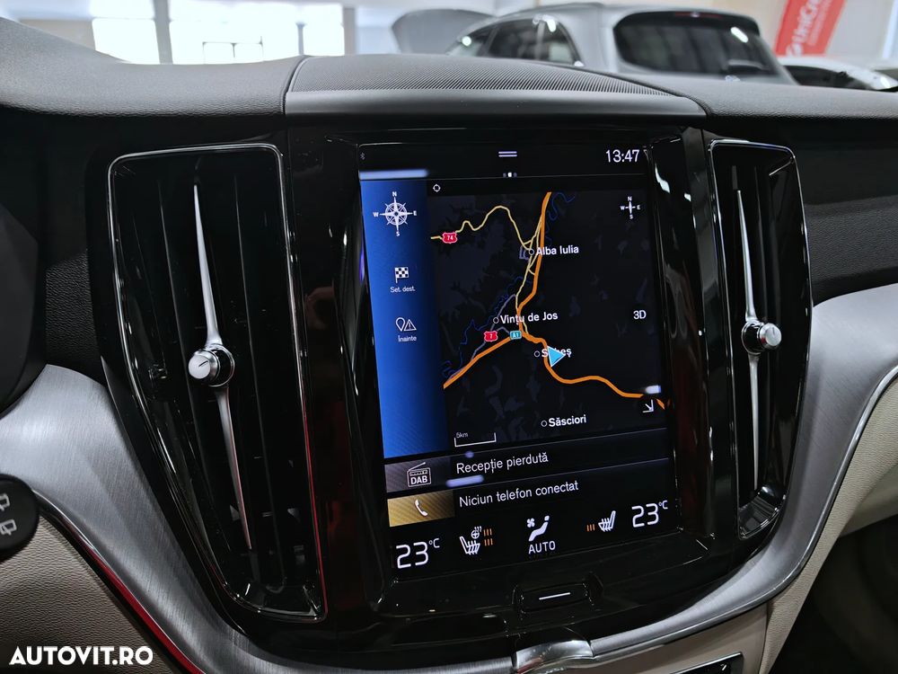 Volvo XC 60 T6 AWD Recharge Geartronic Inscription - 18