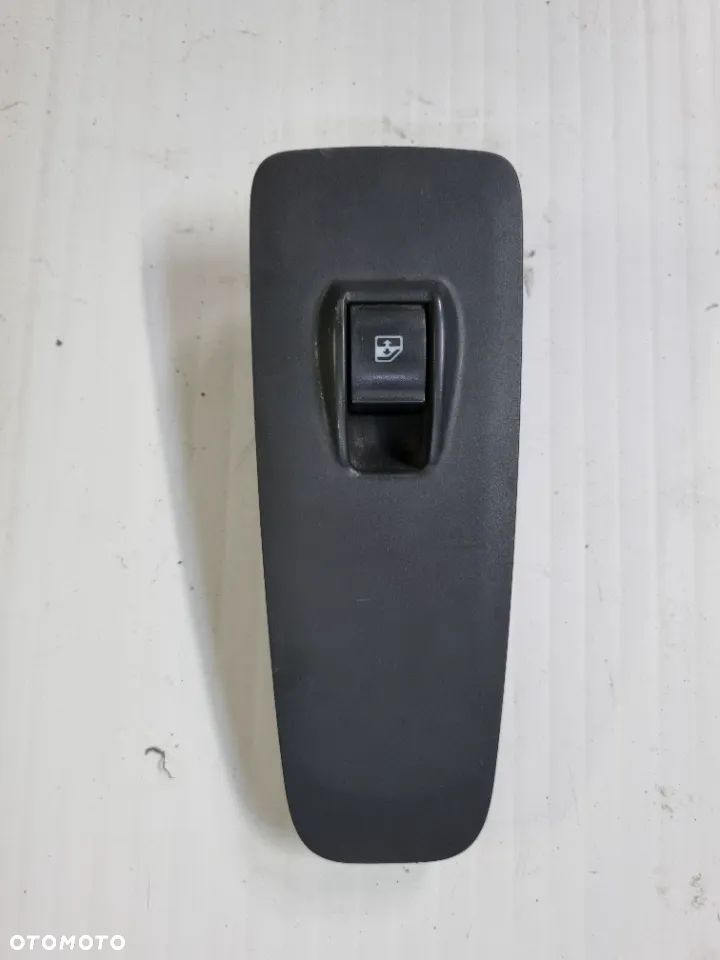 WŁĄCZNIK SZYBY PRAWY JUMPER BOXER DUCATO  06-13r. - 1