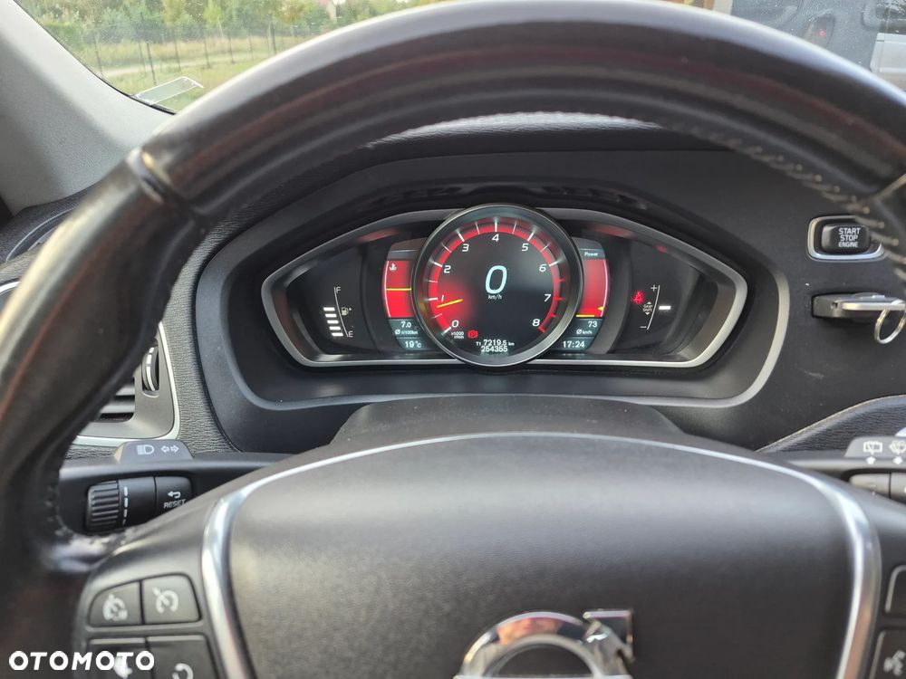 Volvo V40 T3 - 9