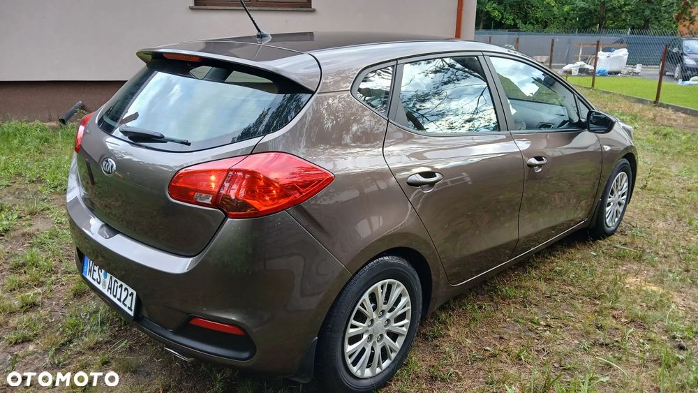 Kia Ceed - 7