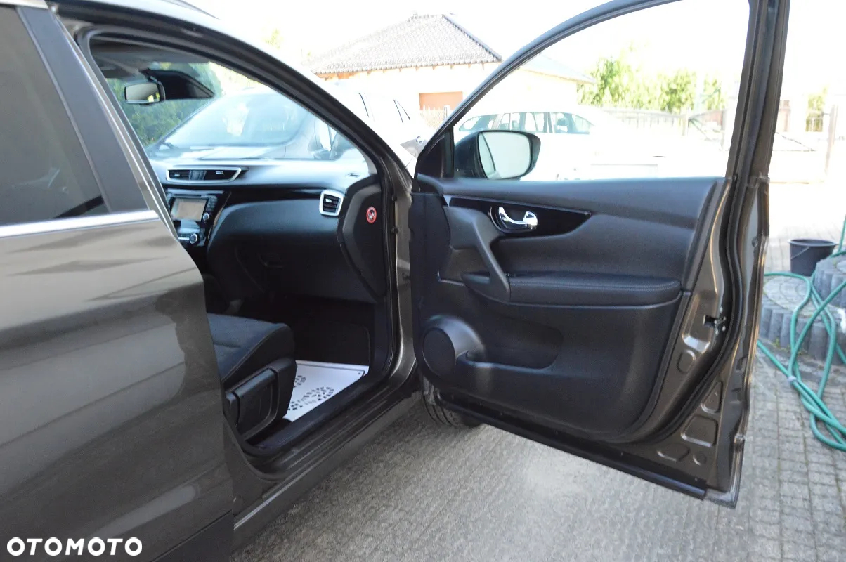 Nissan Qashqai 1.6 DCi N-Connecta EU6 - 36