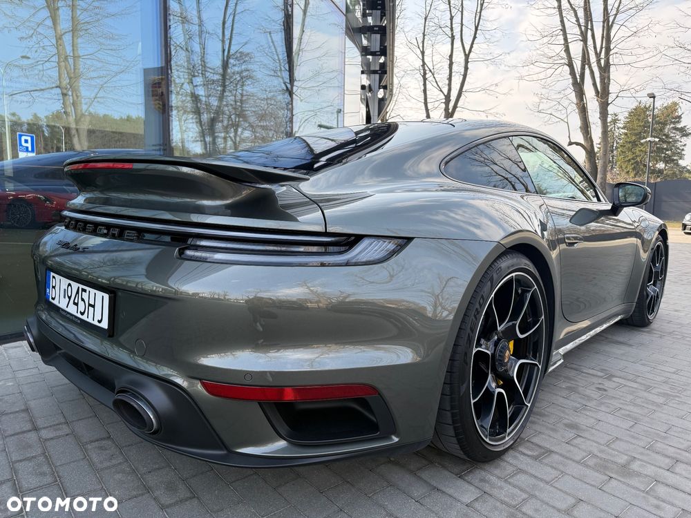 Porsche 911 Turbo S - 4