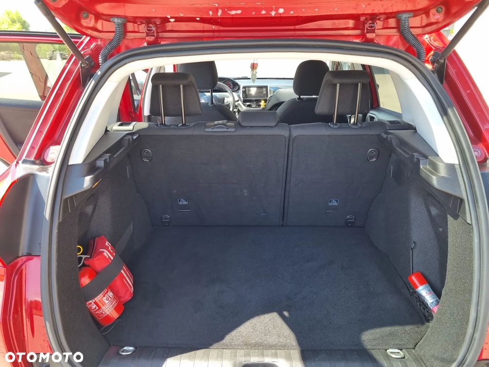 Peugeot 2008 1.2 Pure Tech GPF Active S&S - 12