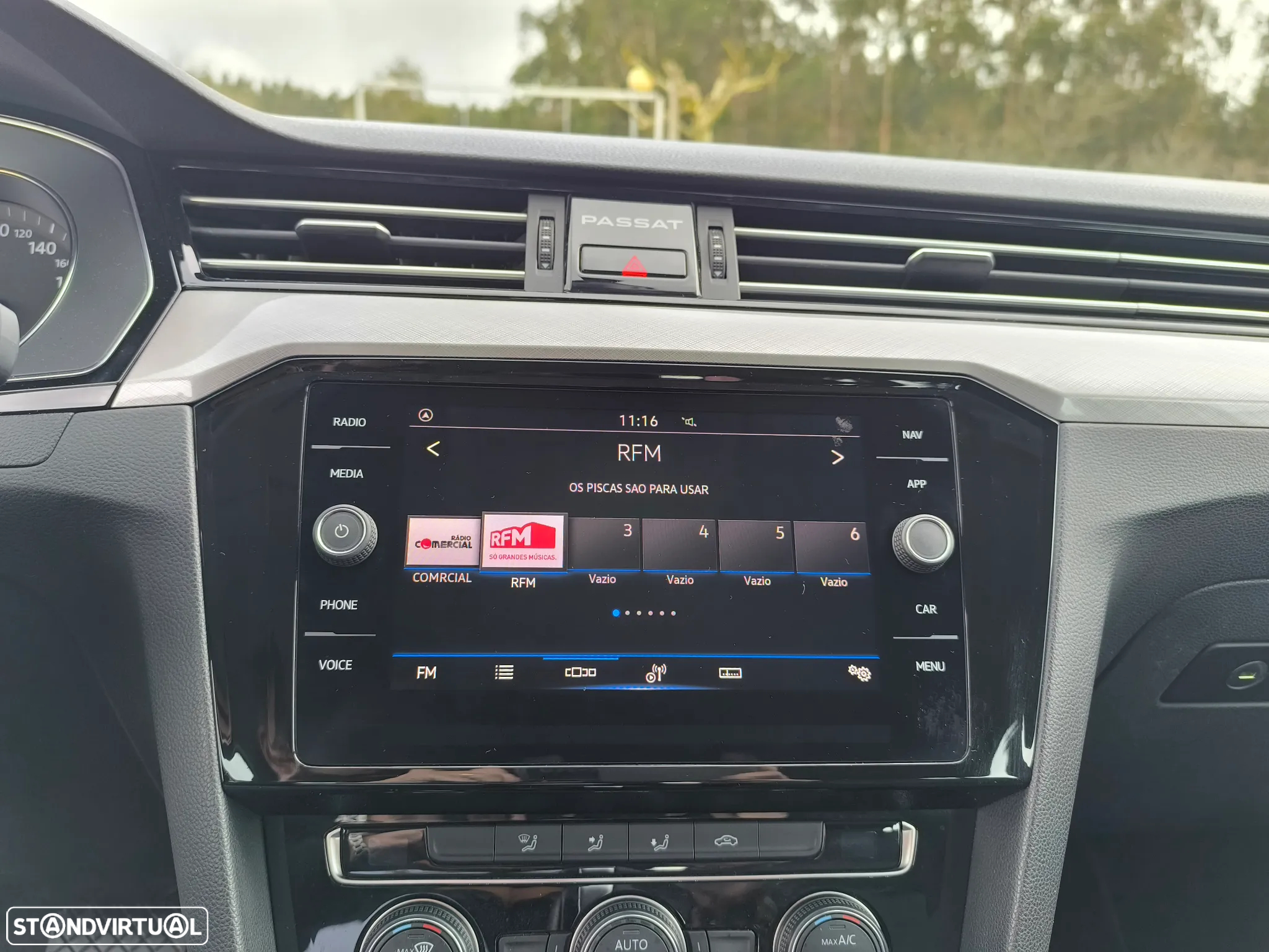 VW Passat Variant 2.0 TDi Business DSG - 9
