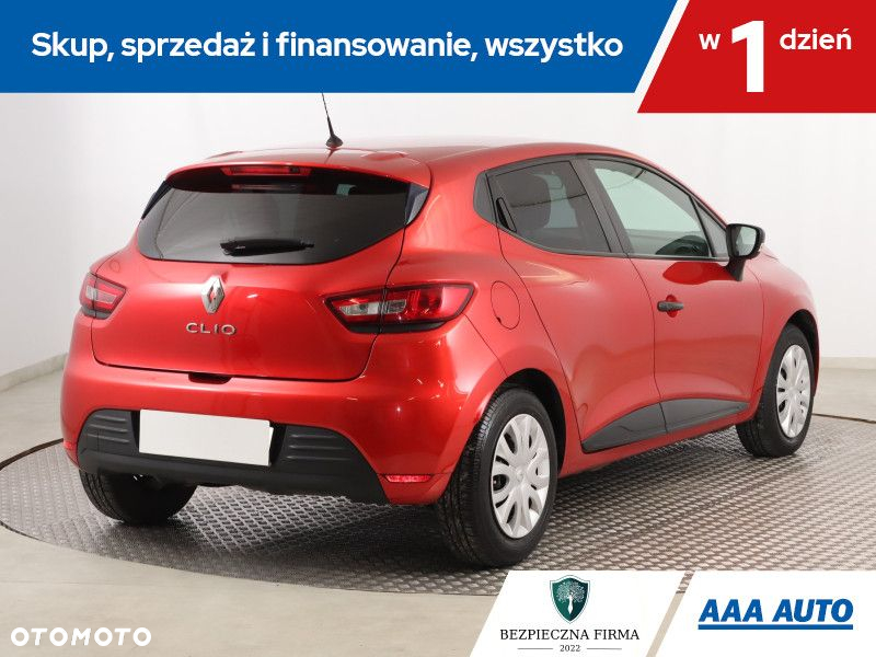 Renault Clio - 6