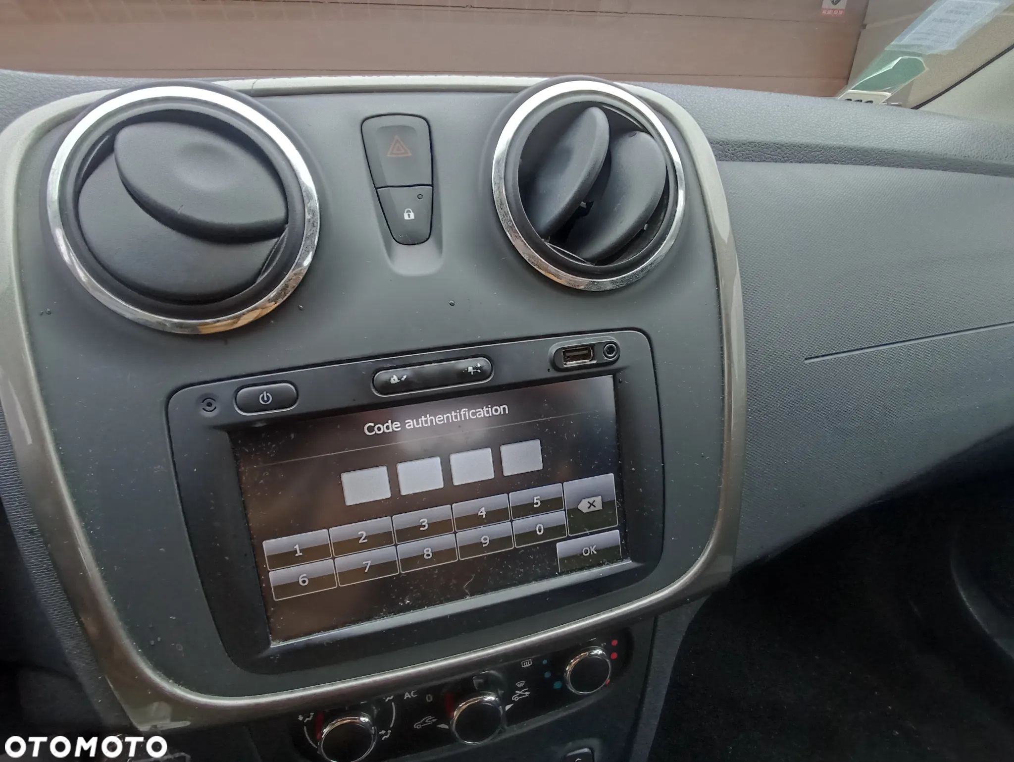 Dacia Sandero Stepway 0.9 TCe Ambiance - 14