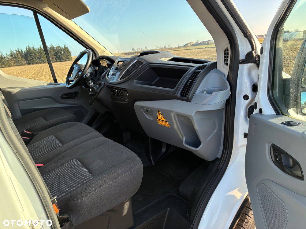 Ford Transit - 10