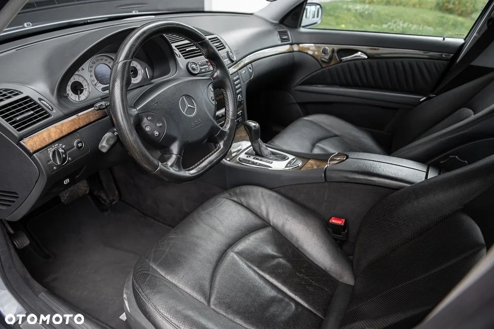 Mercedes-Benz Klasa E 500 Avantgarde - 15