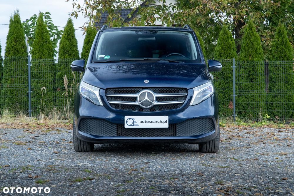 Mercedes-Benz Klasa V - 2