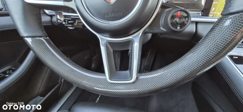 Porsche Panamera 4S - 11