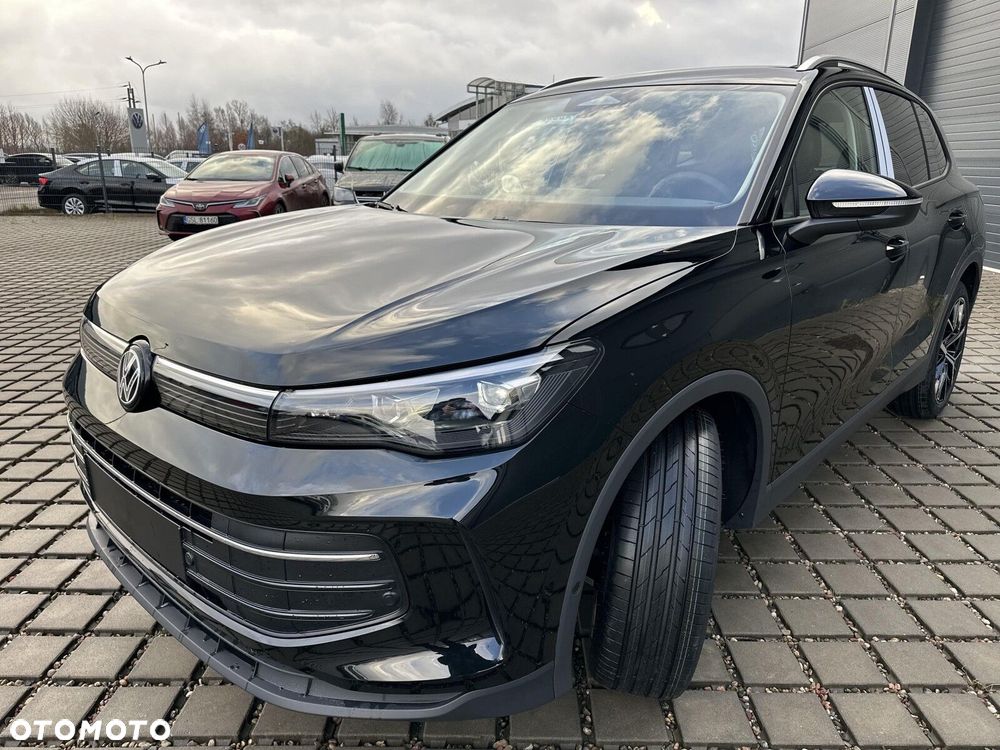 Volkswagen Tiguan - 19