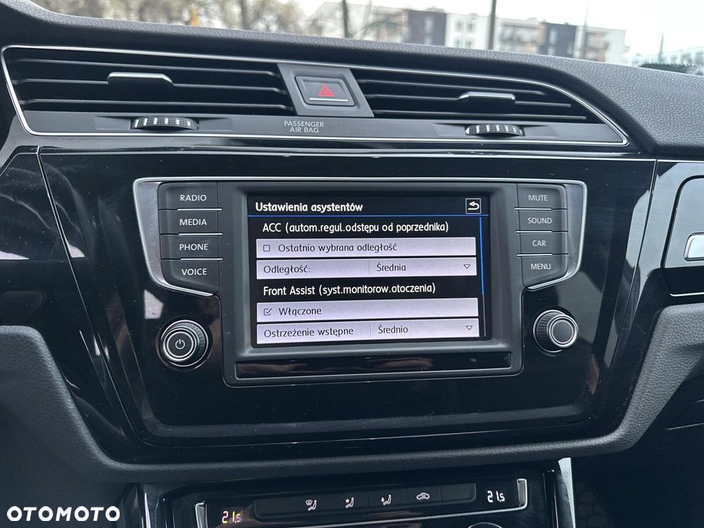 Volkswagen Touran 1.4 TSI BMT Highline DSG - 17