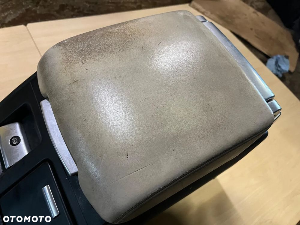 Tunel środkowy podłokietnik RANGE ROVER 3 III LM L322 Lift 2005-09 - 2