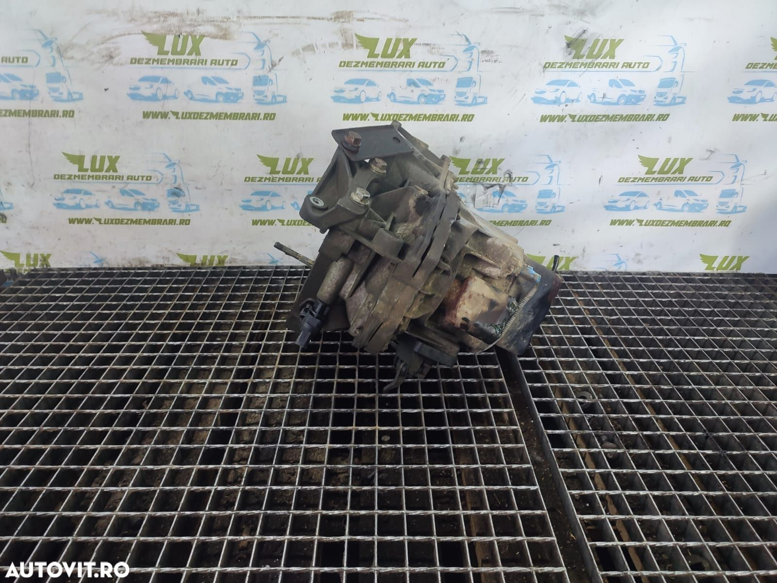 Cutie de viteze manuala 1.5 dci 5 trepte 8200500871 Renault Clio 3 [2 - 3