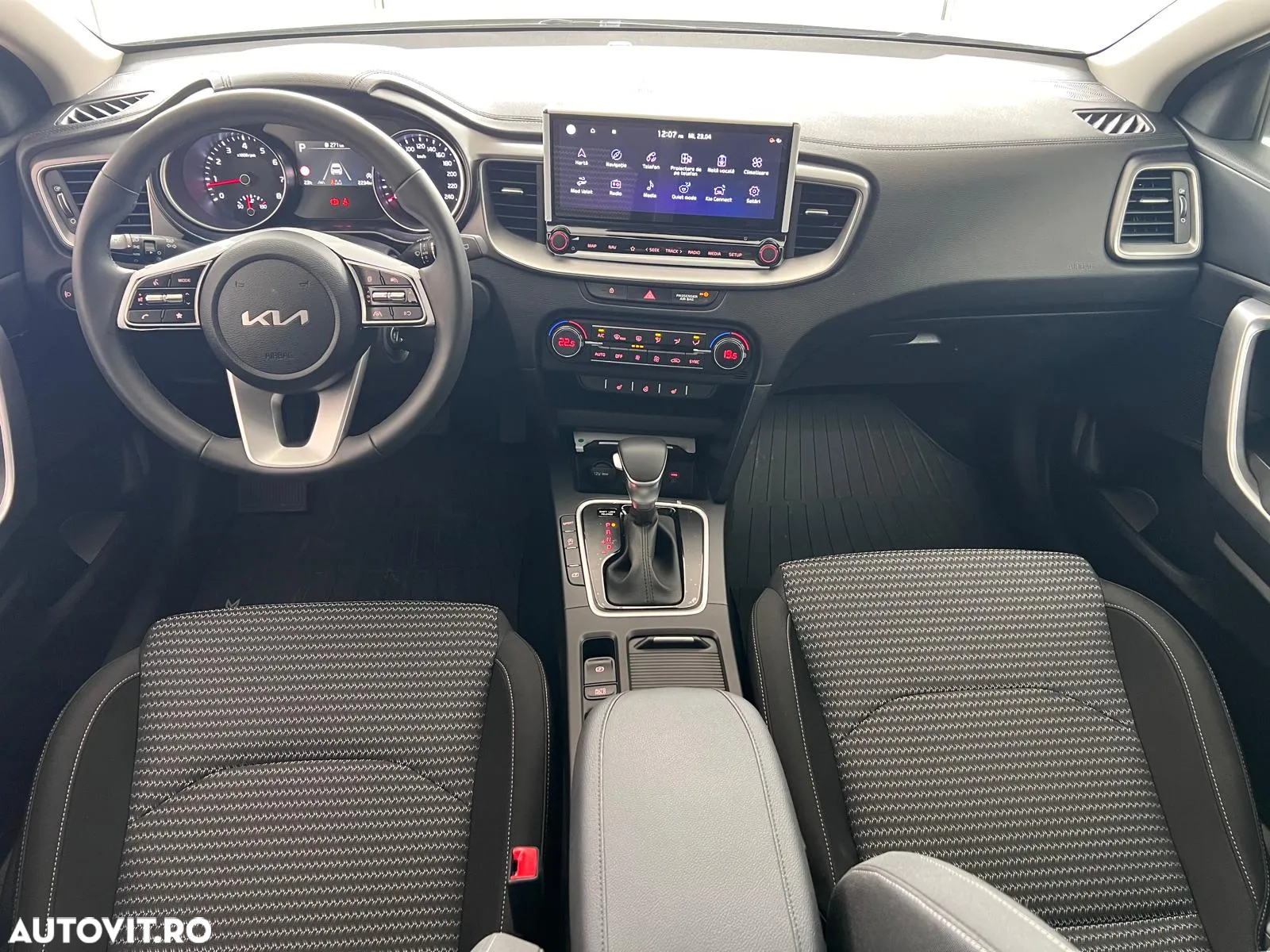 Kia XCeed 1.5 T-GDI 7DCT City - 8