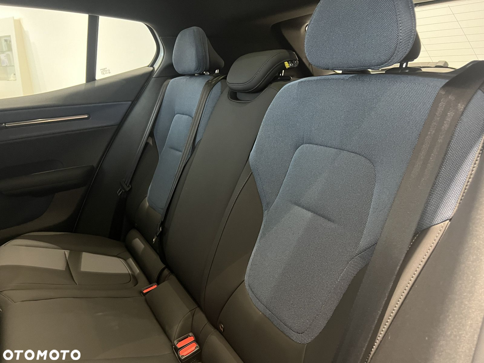 Volvo EX30 - 12
