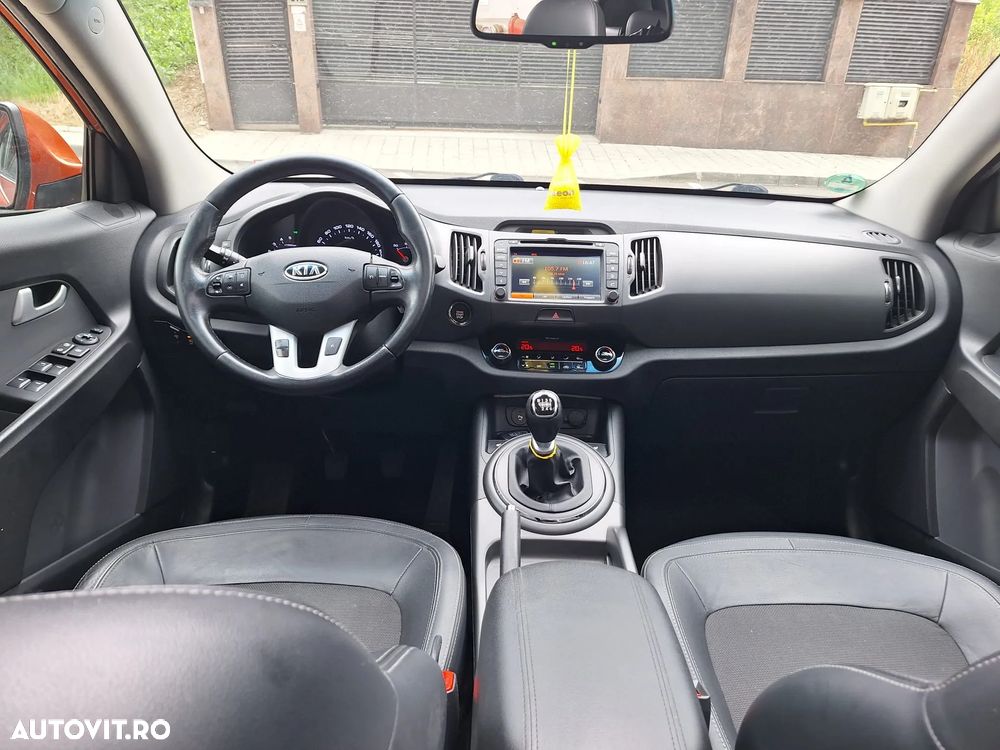 Kia Sportage 1.7 CRDI 2WD Spirit - 12