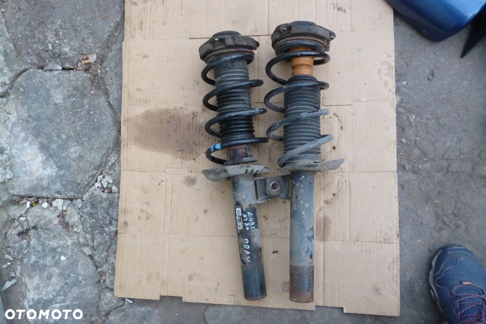 audi a3 8p mcperson  prawy