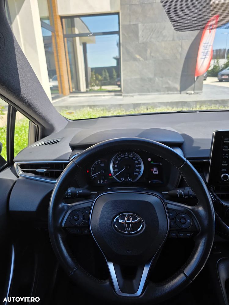 Toyota Corolla 1.8 Business Edition - 28