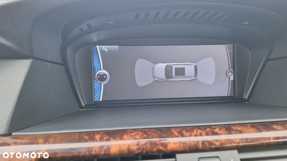 BMW Seria 5 530d Edition Sport - 22