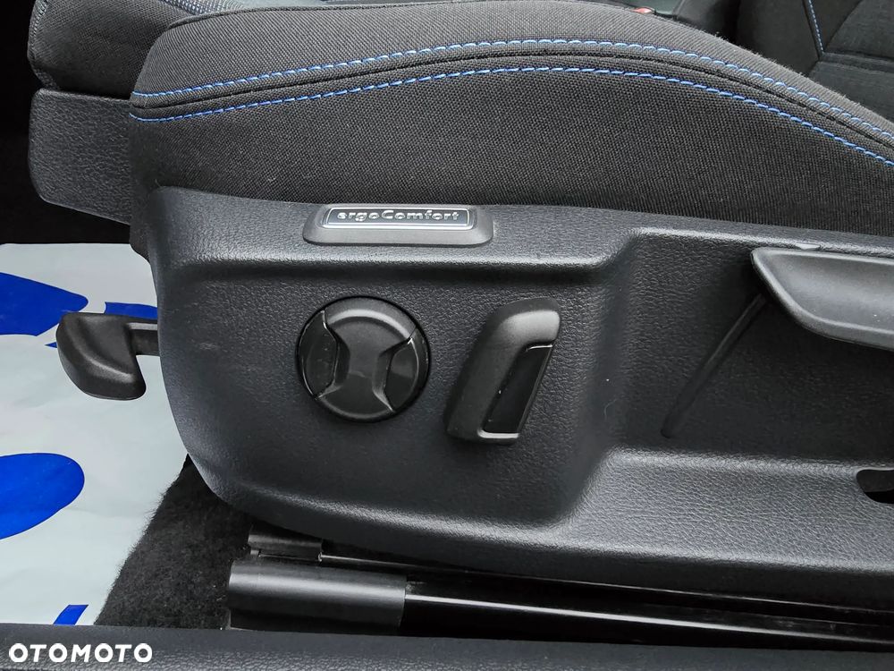 Volkswagen Passat 1.4 TSI DSG GTE - 11