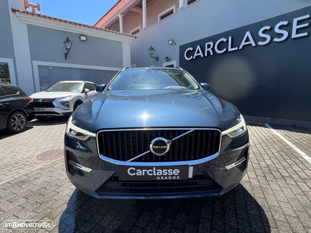 Volvo XC 60 2.0 B4 Core — fotografia 13