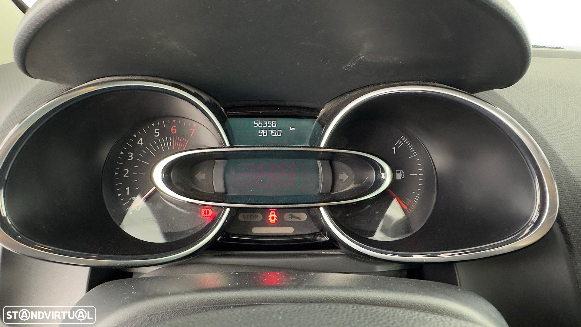 Renault Clio 0.9 TCe Limited - 33