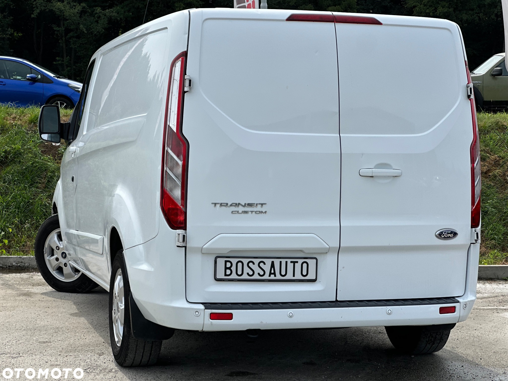 Ford Tourneo Custom 310 L1H1 VA Autm Titanium - 9