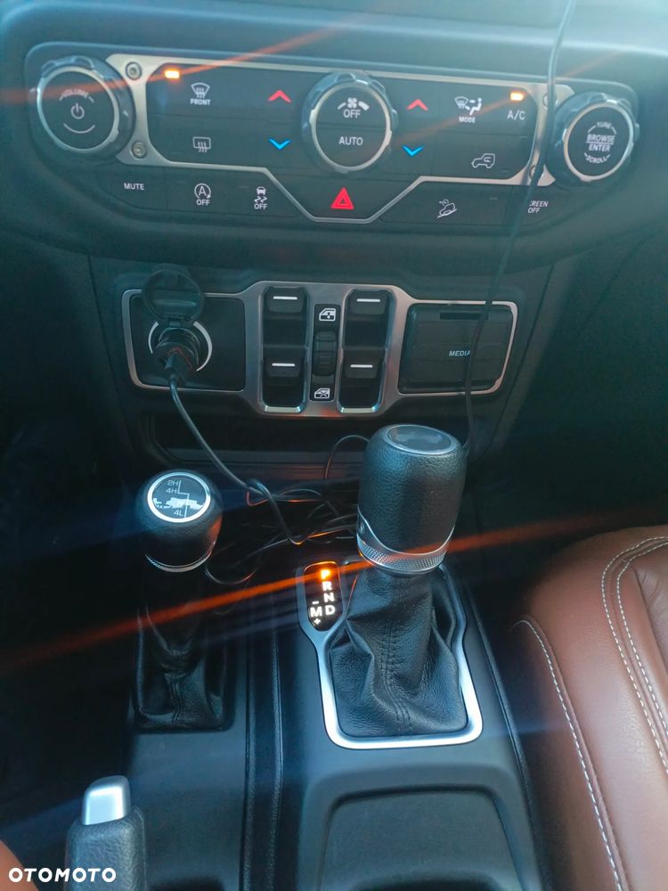 Jeep Wrangler - 6