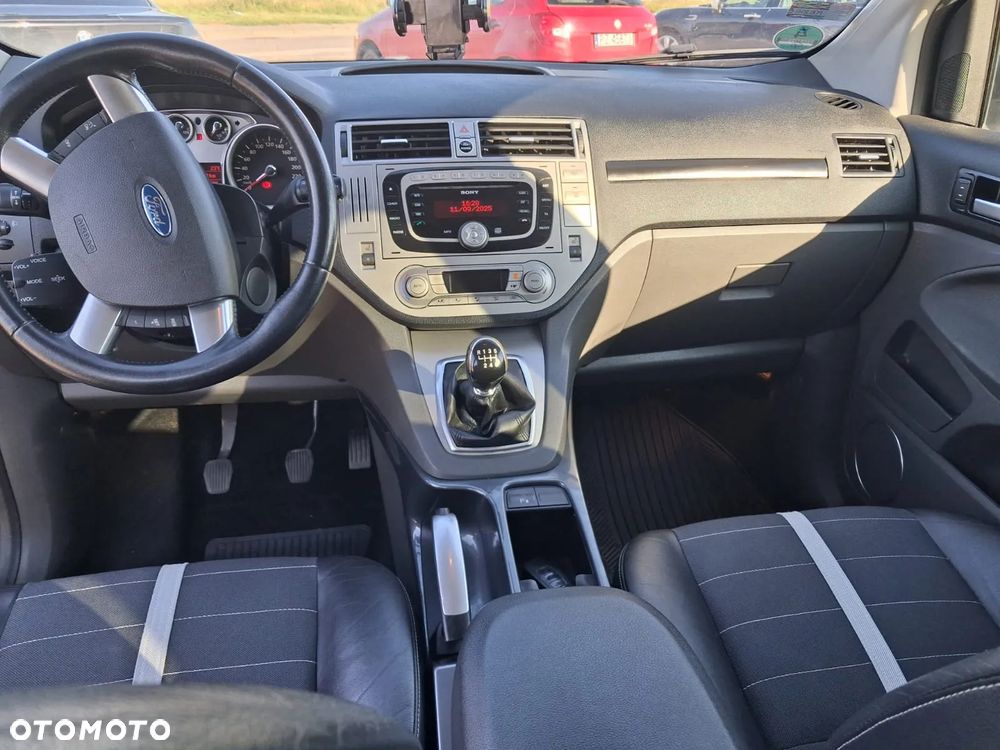 Ford Kuga 2.0 TDCi 4x4 Titanium - 3