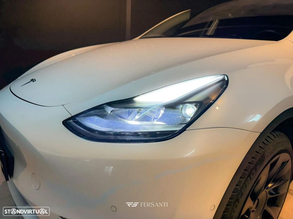 Tesla Model Y Long Range Dual Motor AWD - 5