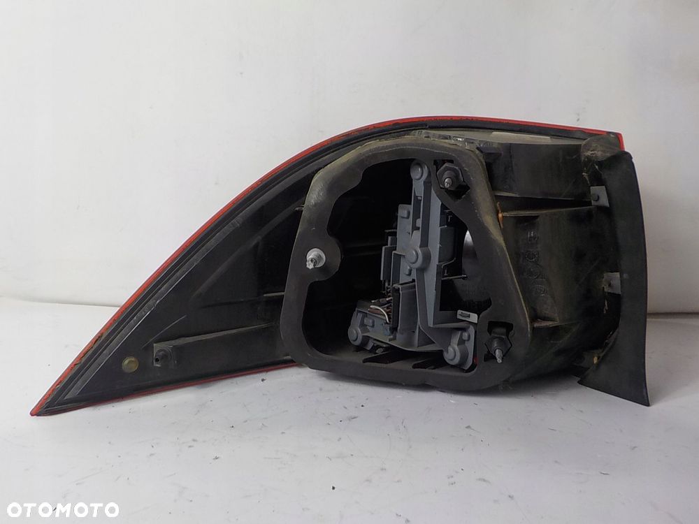 VOLKSWAGEN GOLF VI KOMBI LAMPA PRAWA TYŁ TYLNA UK - 6