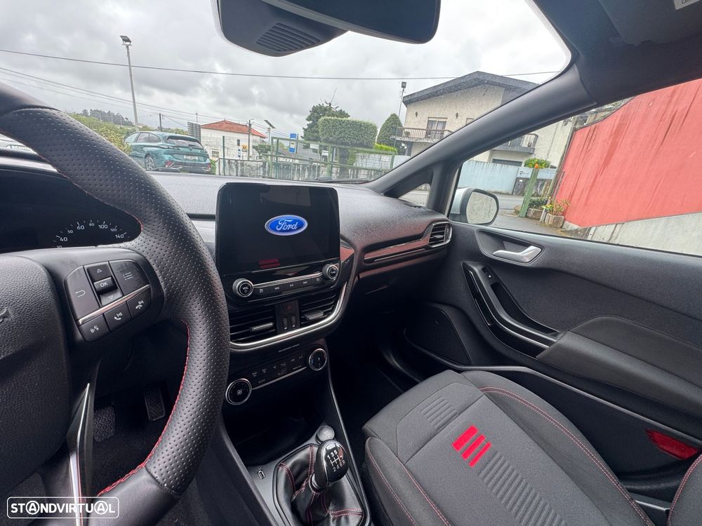 Ford Fiesta 1.0 EcoBoost ST-Line - 11