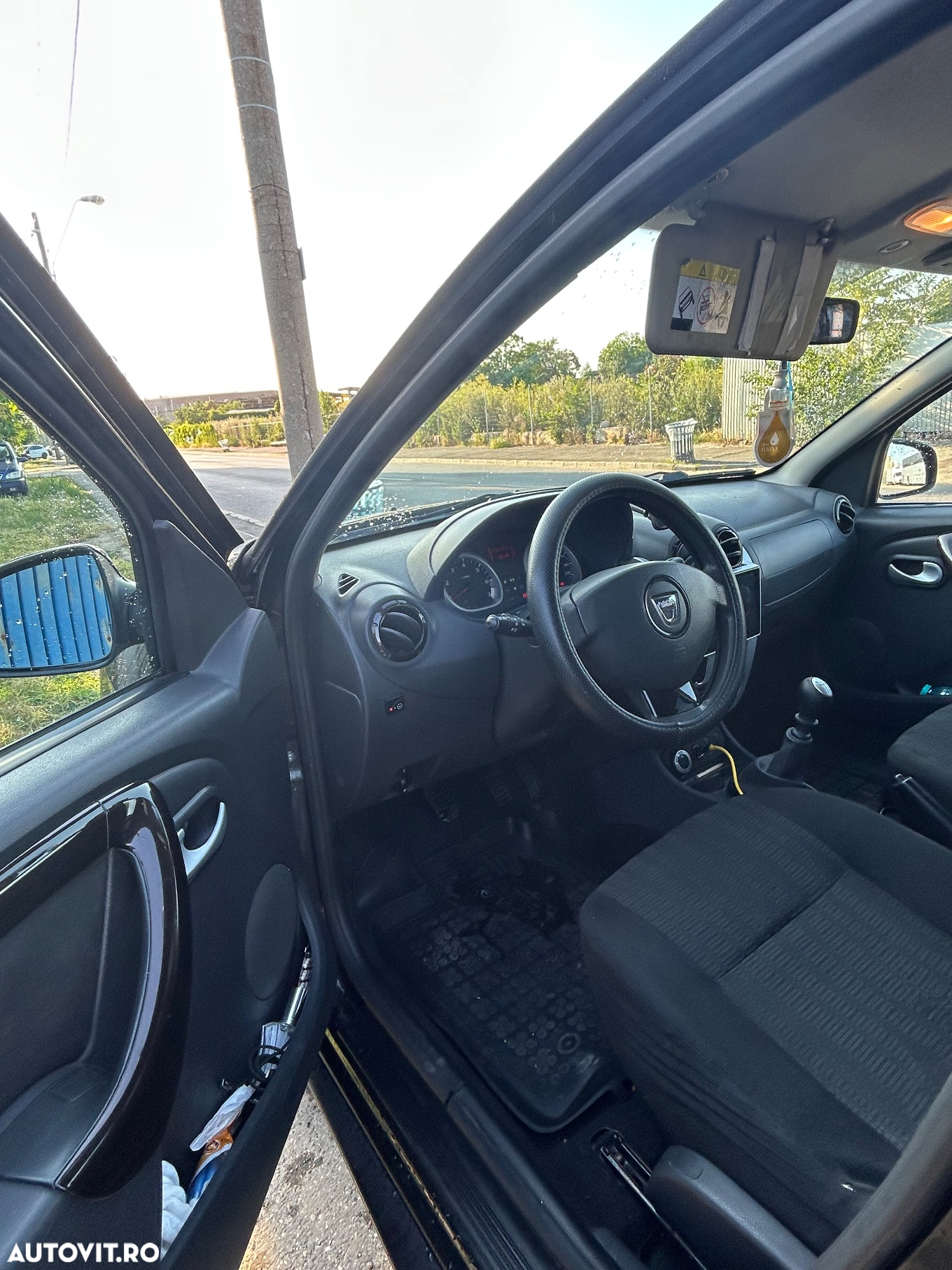 Dacia Duster 1.6 4x4 - 8