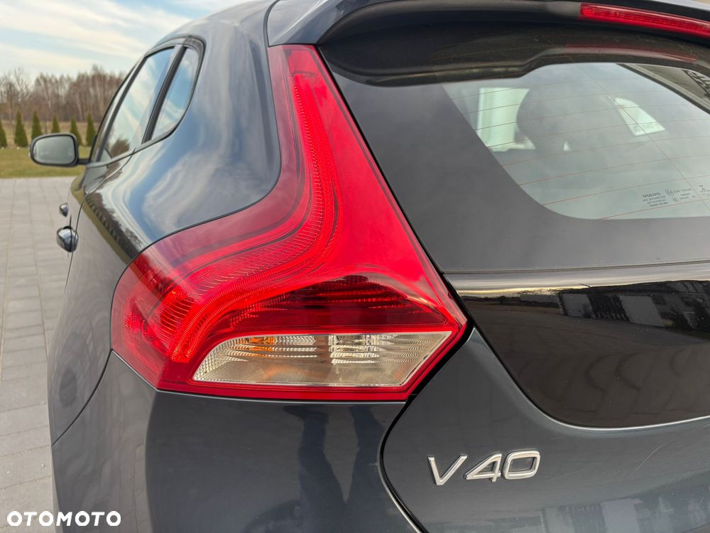 Volvo V40 D3 Geartronic RDesign - 34