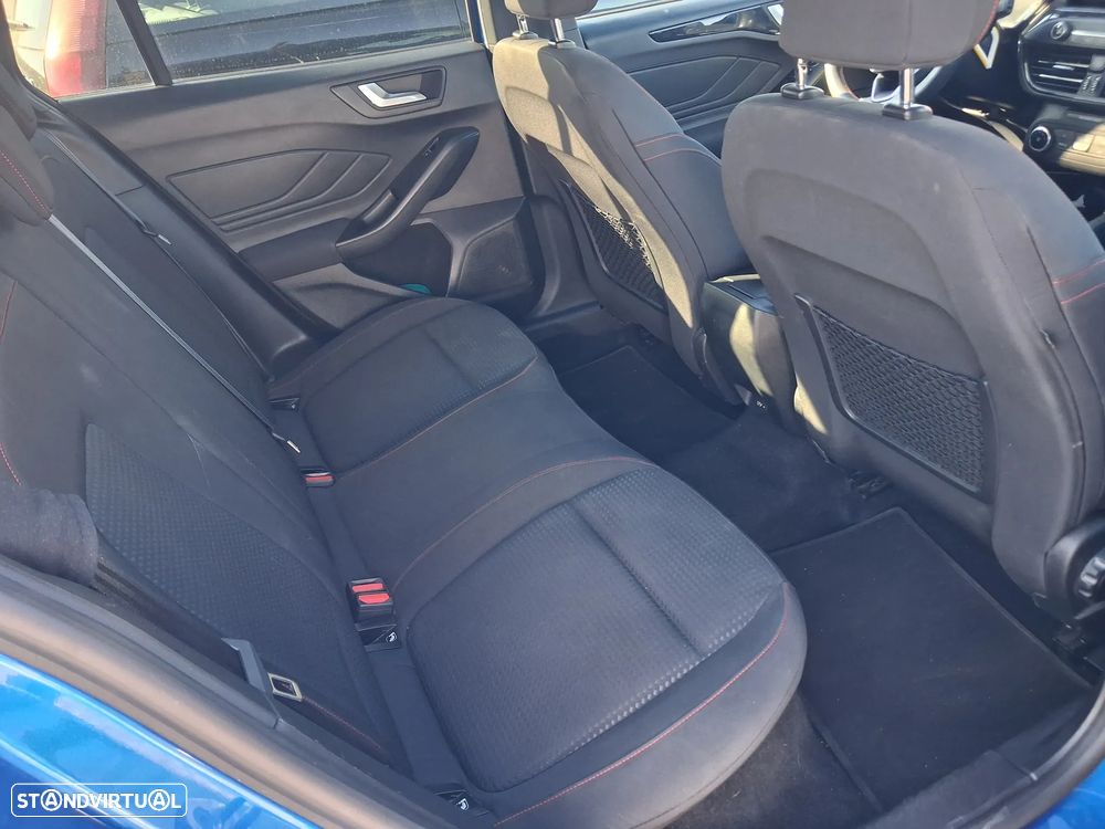 Ford Focus SW 1.0 EcoBoost MHEV ST-Line - 11