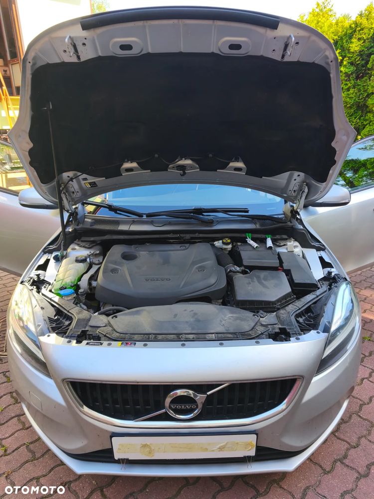 Volvo V40 D3 Drive-E SCR Momentum - 8