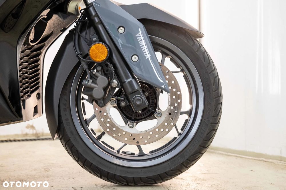 Yamaha X-max - 31