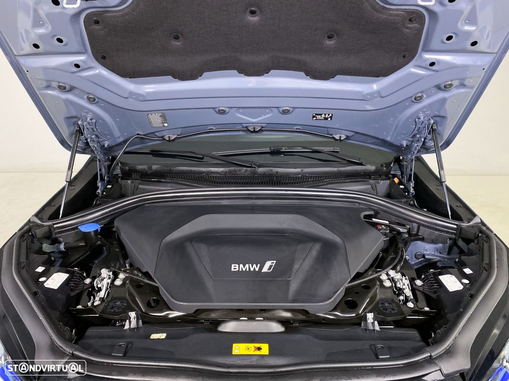 BMW iX2 eDrive20 Pack Desportivo M - 25