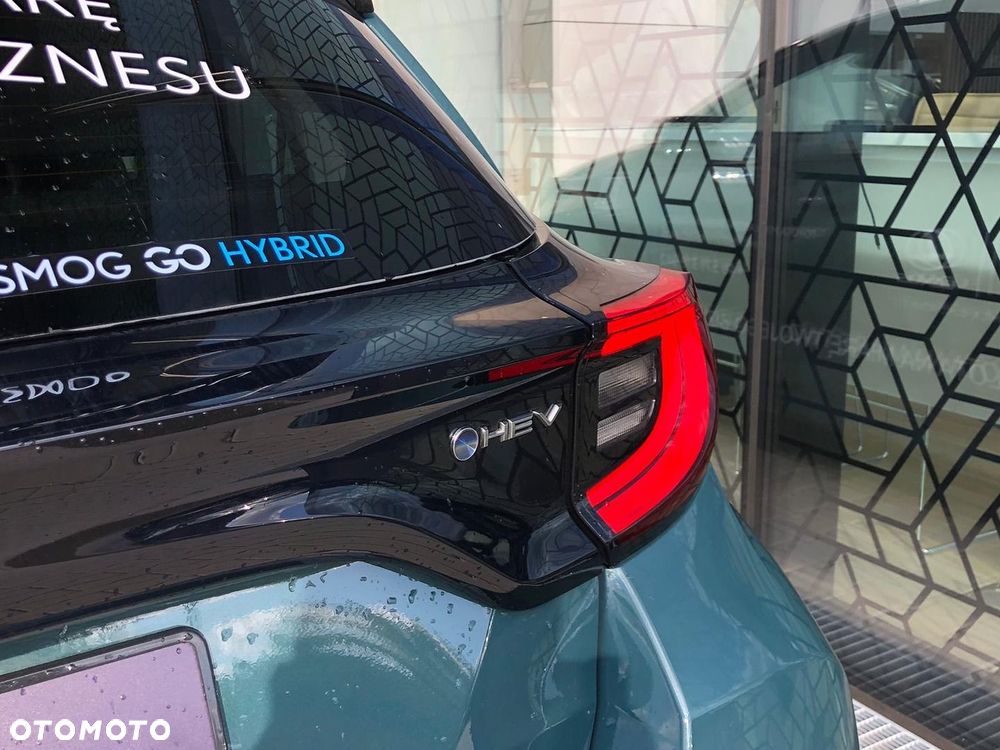 Toyota Yaris Hybrid 1.5 Style - 35