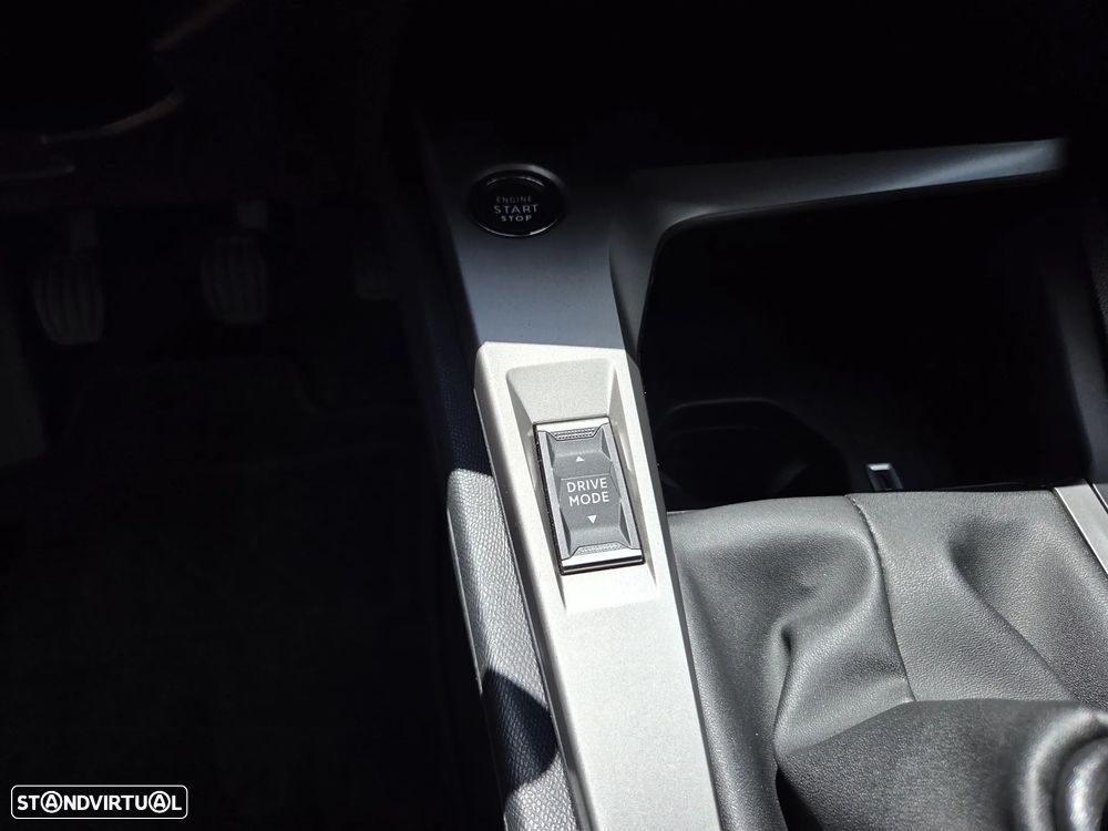 Peugeot 308 SW 1.5 BlueHDi Style - 23