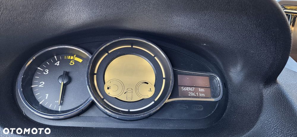 Renault Megane - 11